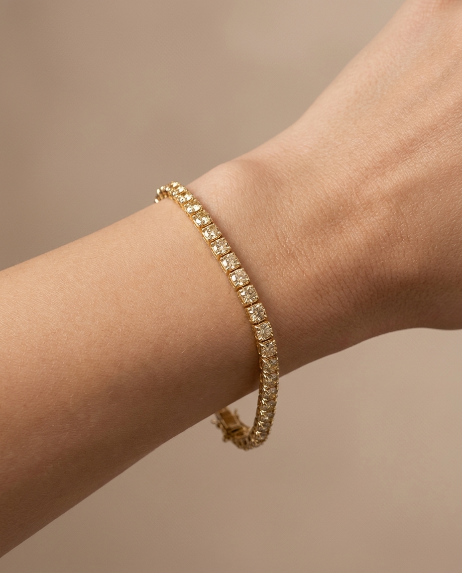 14KT Gold Champagne Diamonds Tennis Bracelet 10.00 Cts on model