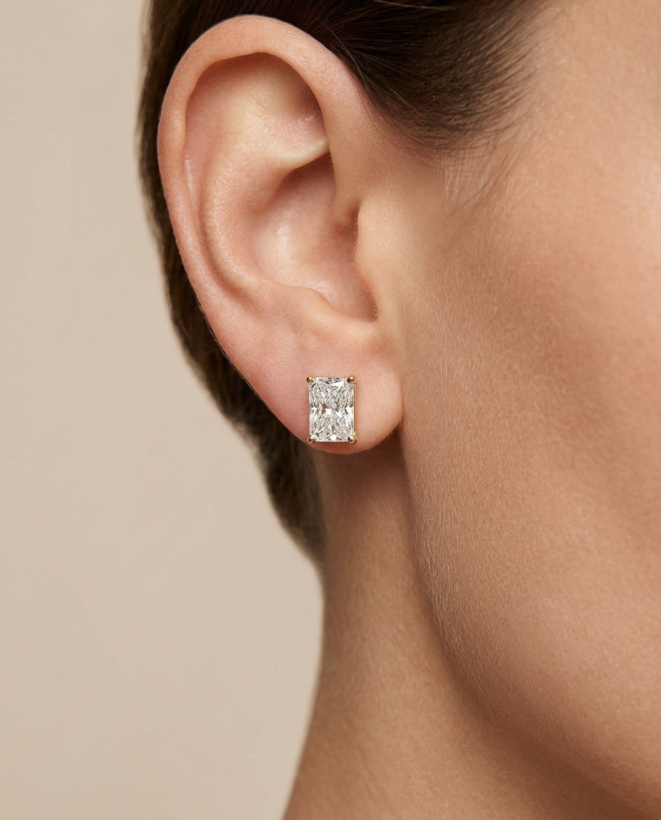 14KT Gold 4 Prong Diamond Stud Earing on model