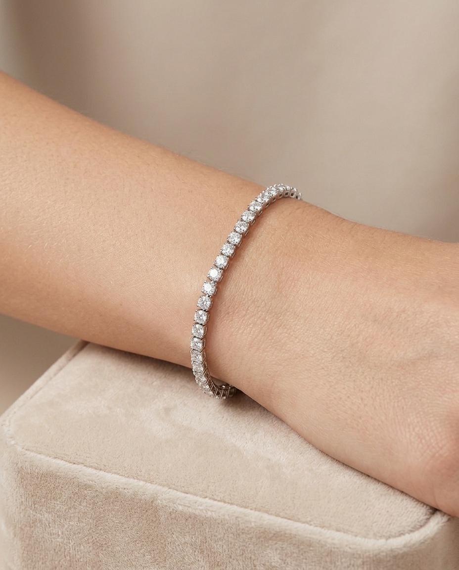 14KT Gold Diamond Bracelet 5.00 Cts on model