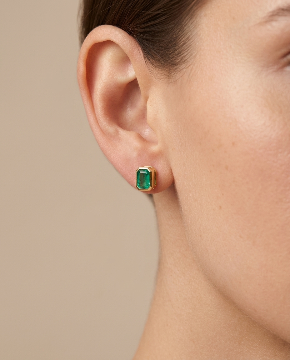 14KT Gold Emerald Earring Studs (5X7 MM) view 2