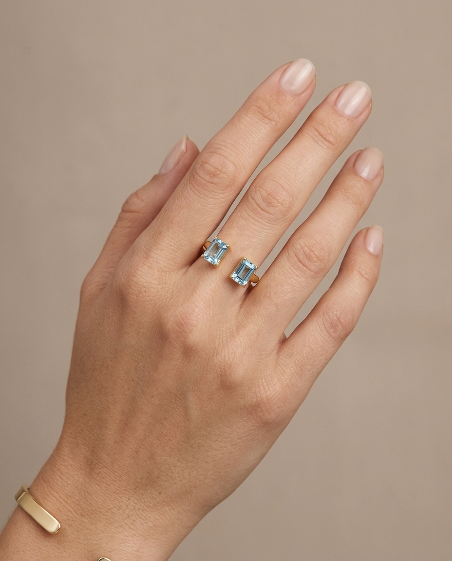 14KT Yellow Gold Aquamarine Ring view 2