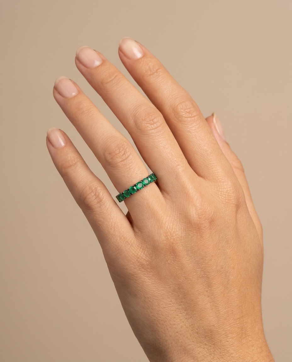 18KT White Gold Emerald Ring on model