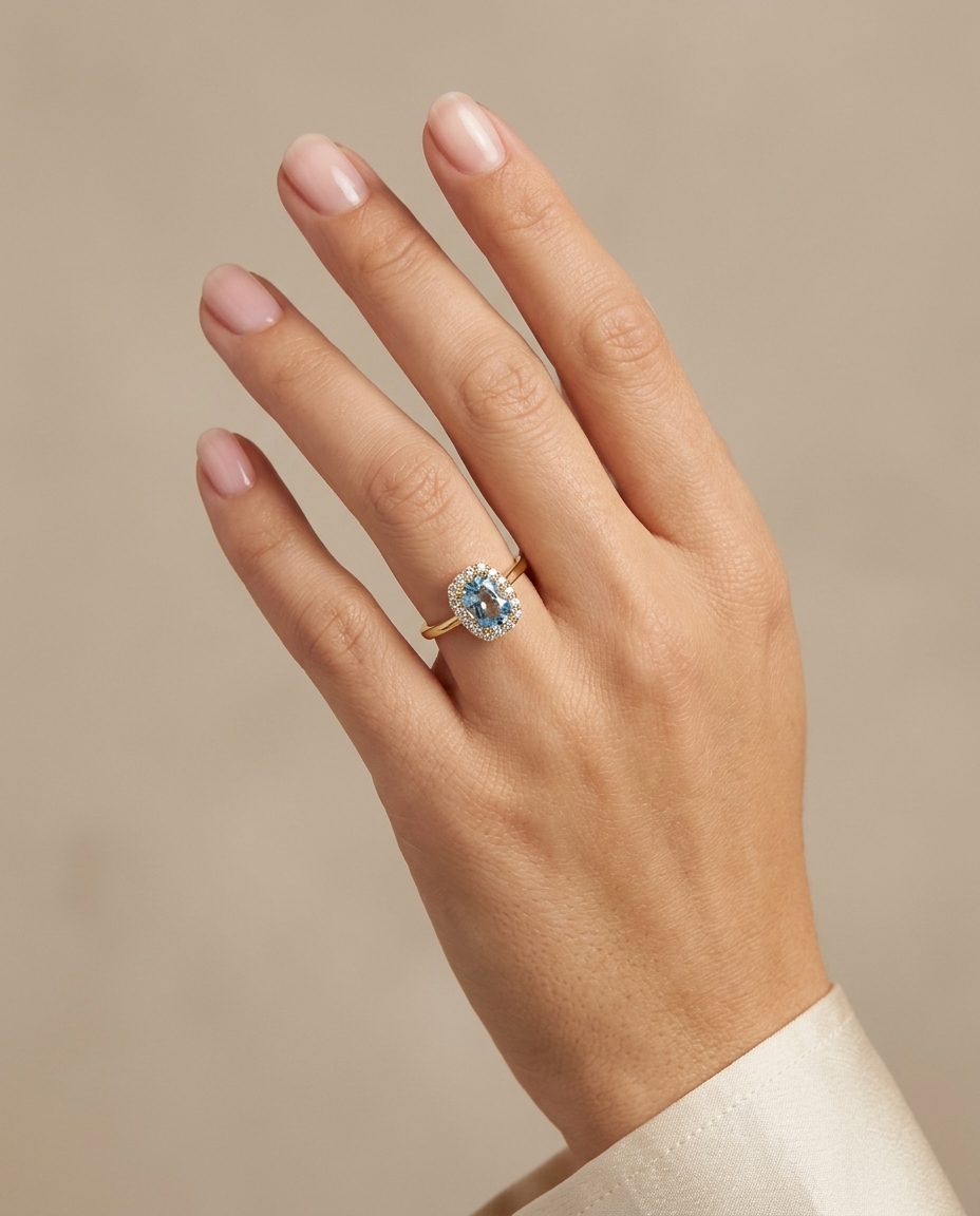 14KT Gold Aquamarine and Diamonds Ring view 2