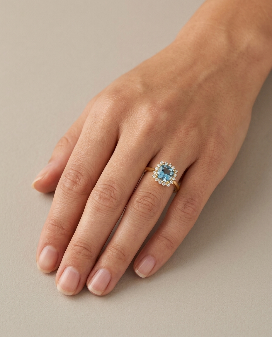 14KT Gold Aquamarine and Diamonds Ring view 2