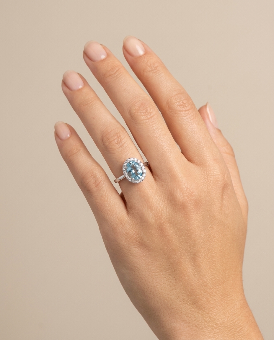 14KT White Gold Aquamarine and Diamonds Ring view 2