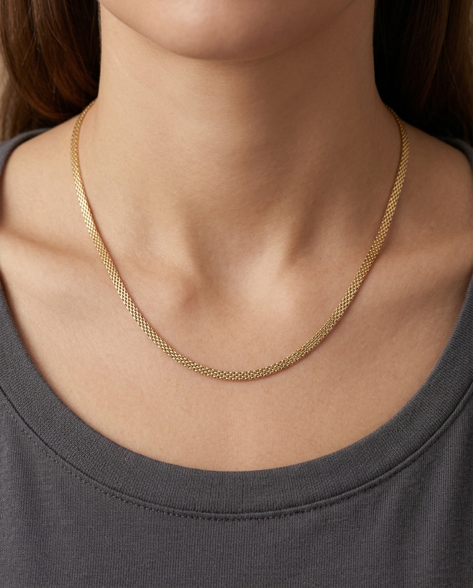 14KT Yellow Gold Necklace on model