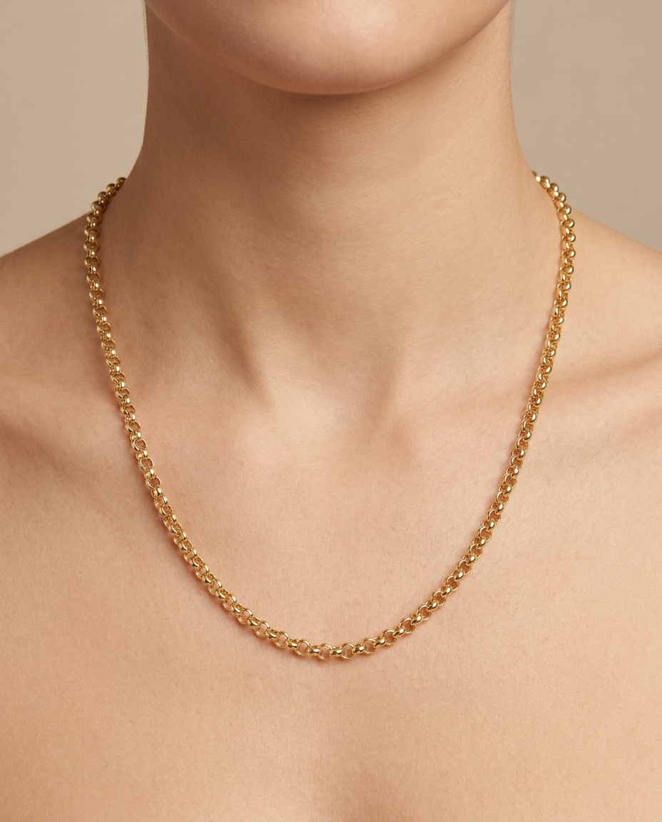 14KT Gold Round Link Necklace on model